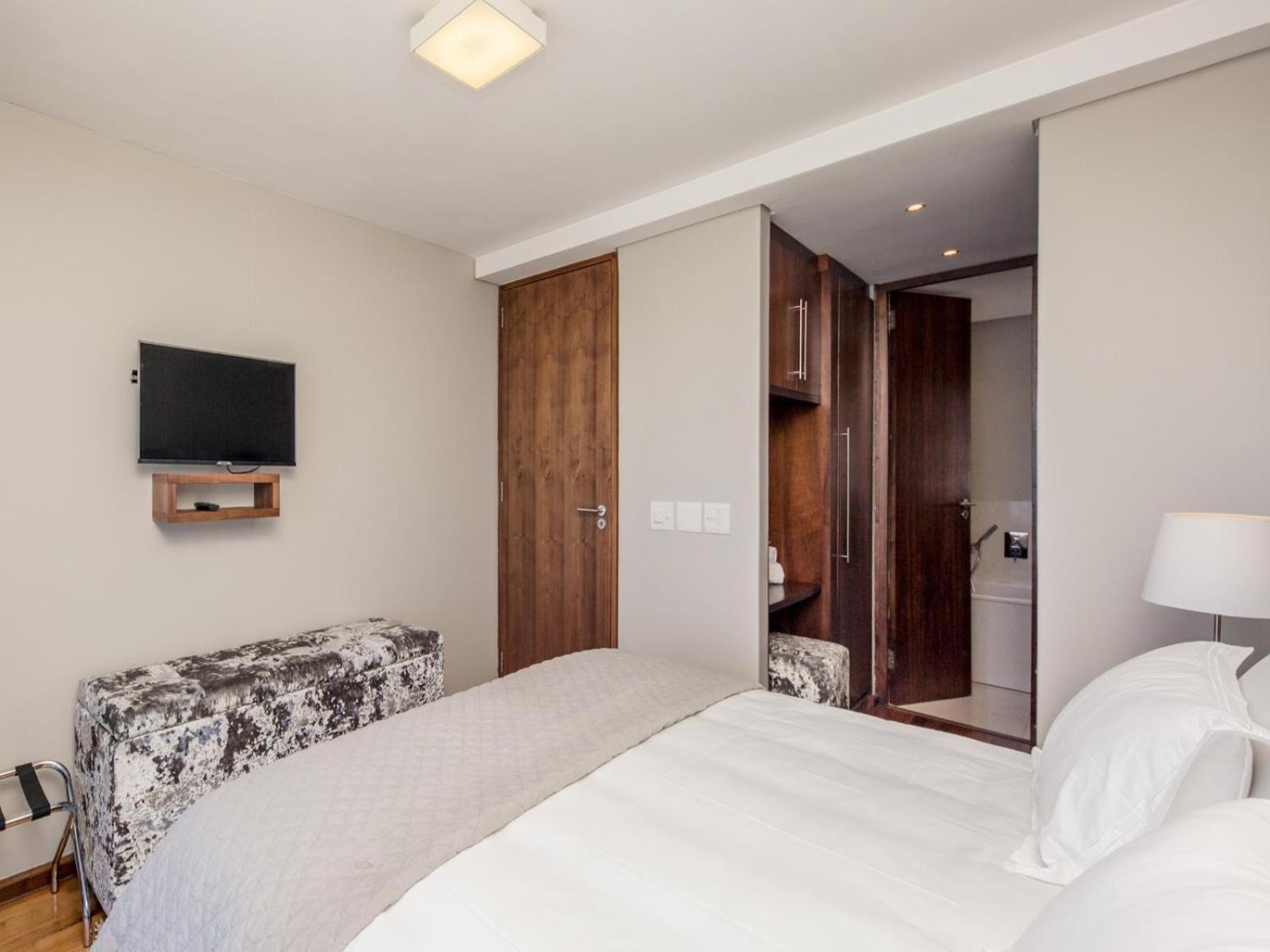 Infinity Self Catering Apartments Bloubergstrand Exteriör bild