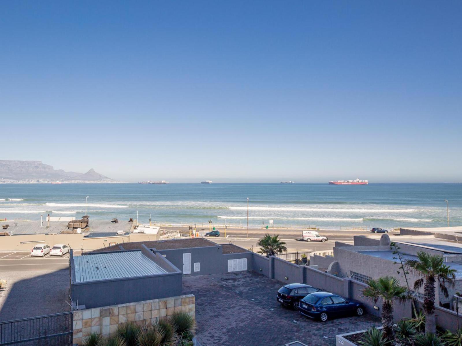 Infinity Self Catering Apartments Bloubergstrand Rum bild