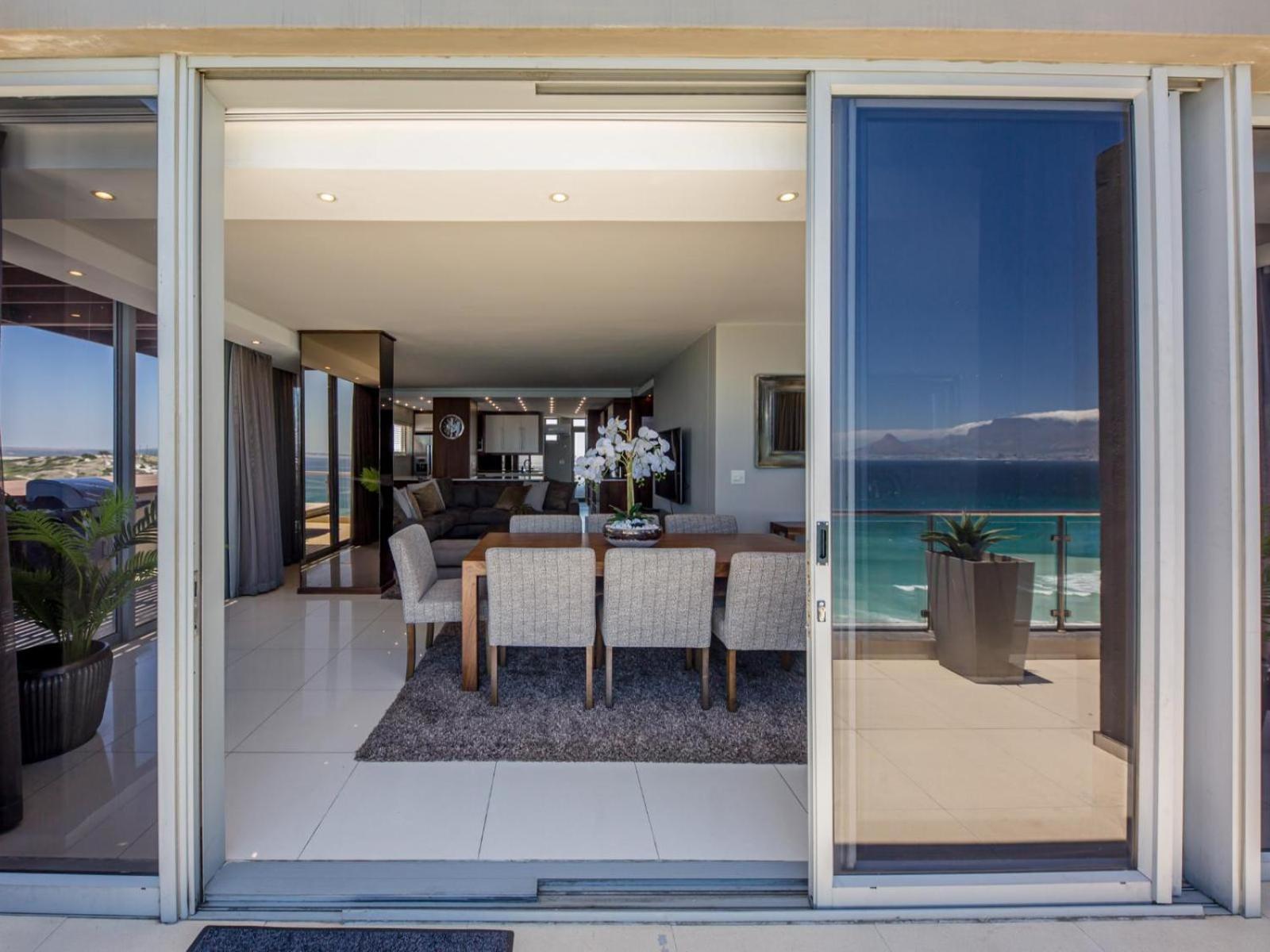Infinity Self Catering Apartments Bloubergstrand Rum bild